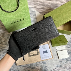 Gucci Wallets 261